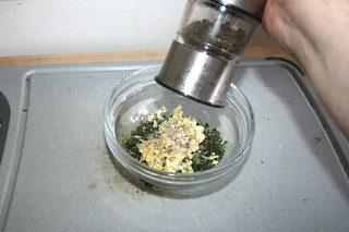 08 - Add salt & pepper / Mit Salz & Pfeffer hinzufügen