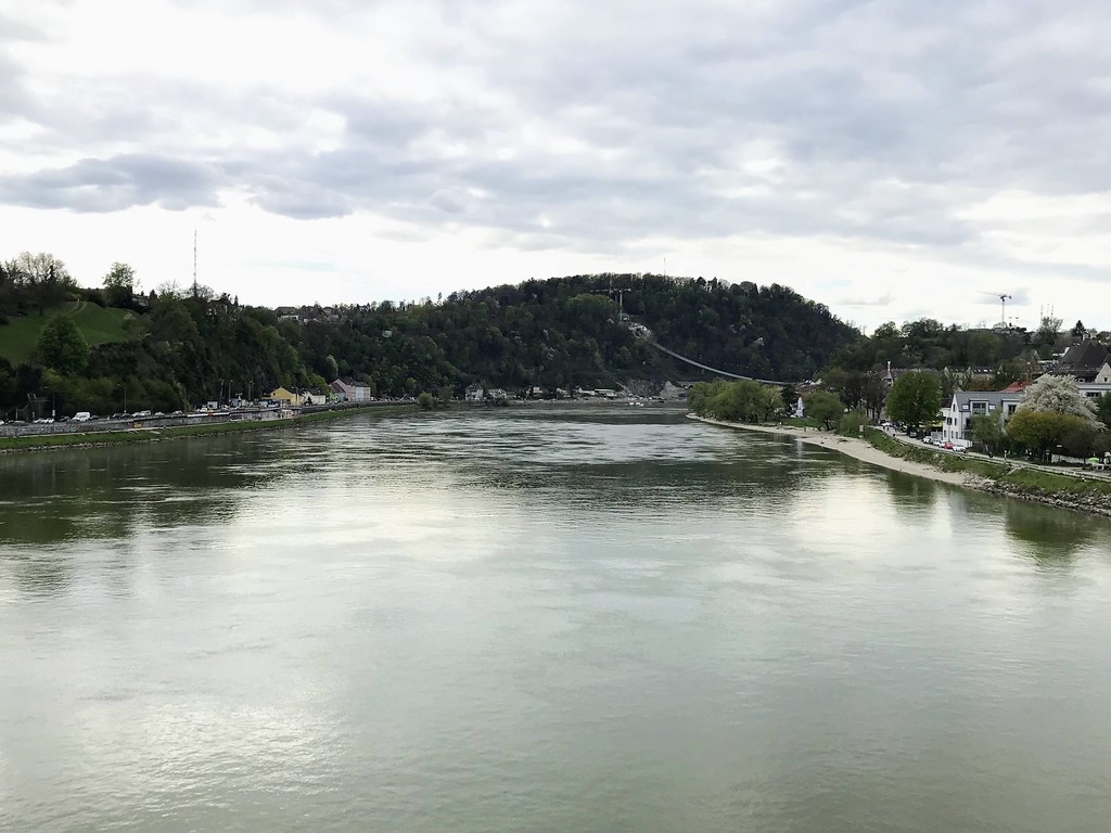 Die Neue Linzer Donaubrücke