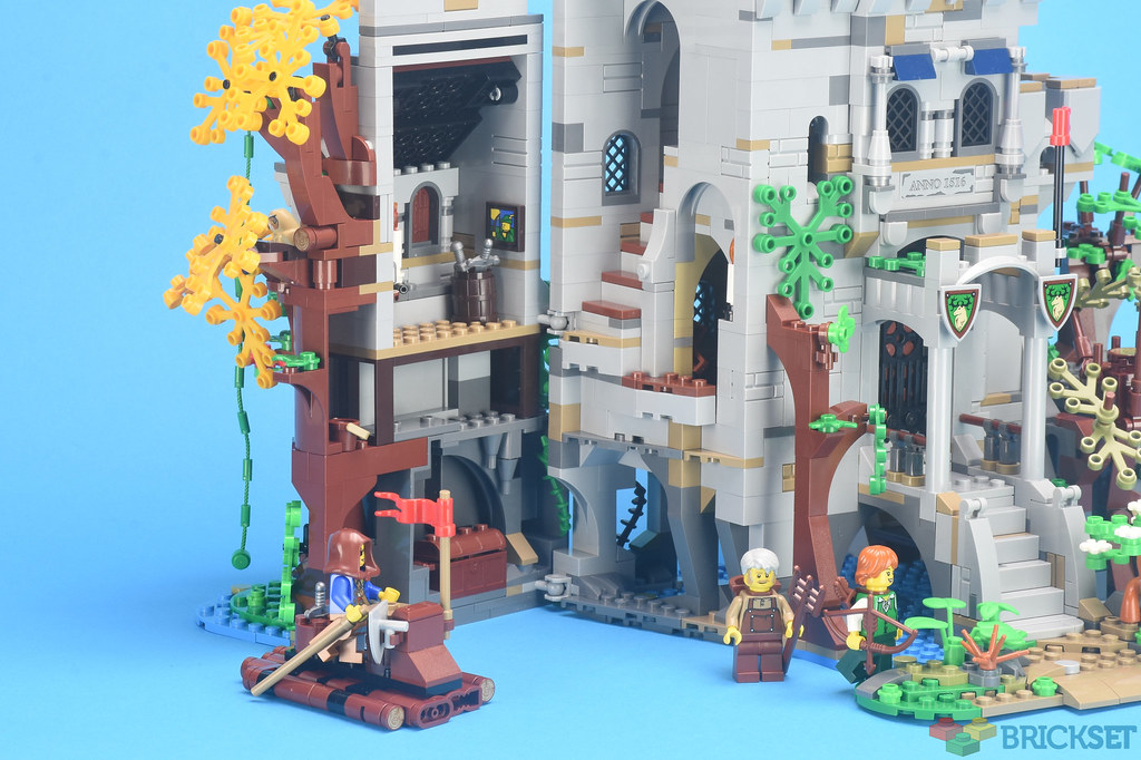 Review: 910001 Castle in the Forest | Brickset: LEGO set guide and