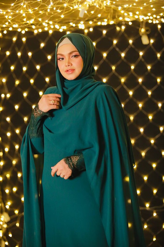 SITI NURHALIZA