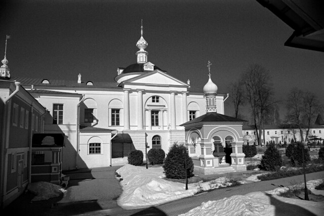 The Nikolo-Peshnoshsky Monastery (founded in 1361