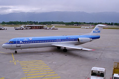KLM Fokker 100 PH-KLC GVA 12/06/1995