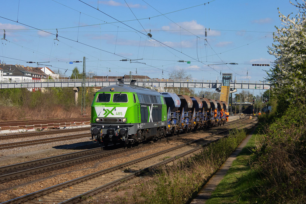 AIX 218 485 mit Schotterwagen, Burbach | Bei Bauarbeiten im … | Flickr