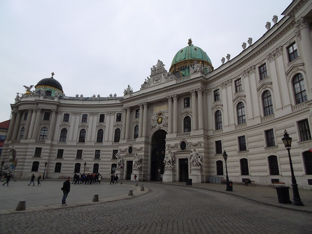 Viena-Budapest una Semana Santa con niños - Blogs de Austria - Día 2. Viena. Palacios: de Hofburg a Schonbrunn y más (1)