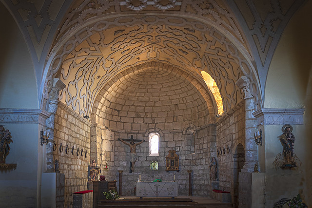 Ciri. Interior de la Iglesia de Amayuelas de Arriba.