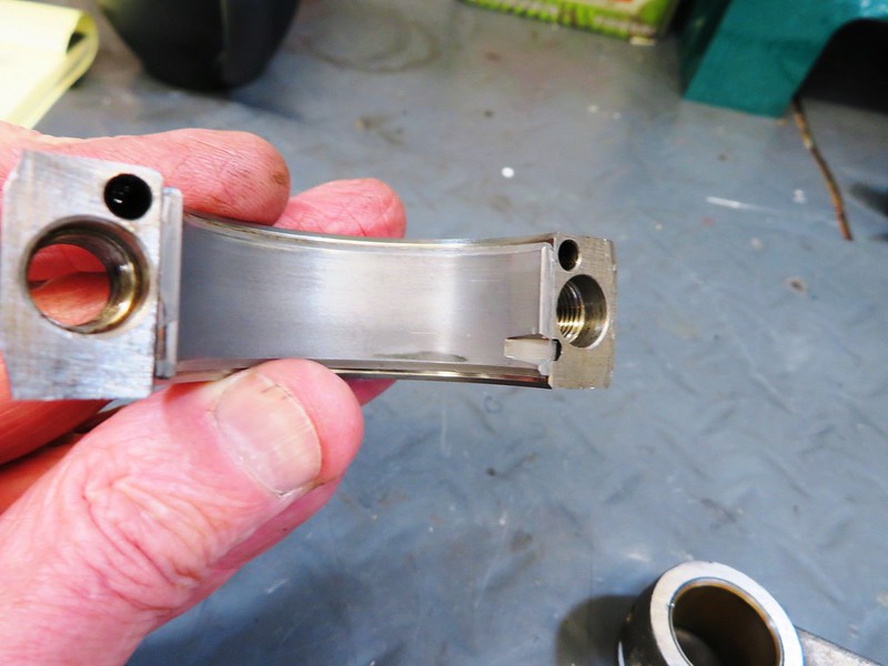 Right Connecting Rod Back Shell Bearing In Good Condition
