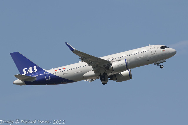 EI-SIJ - 2022 build Airbus A320-251N, climbing on departure from Runway 05L at Manchester