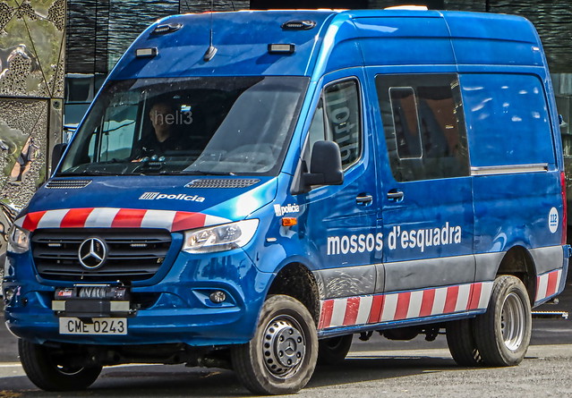Mossos d'Esquadra CME 0243 Mercedes-Benz Sprinter 4x4