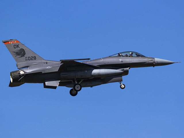 United States Air Force | General Dynamics F-16CM Fighting Falcon | 89-2028