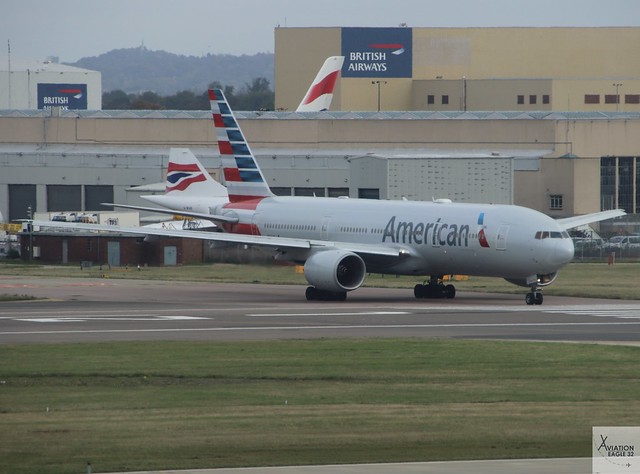American Airlines B777-223ER N766AN at LHR/EGLL