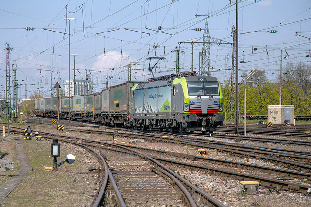 BLS 475 409 Basel Badischer Bahnhof