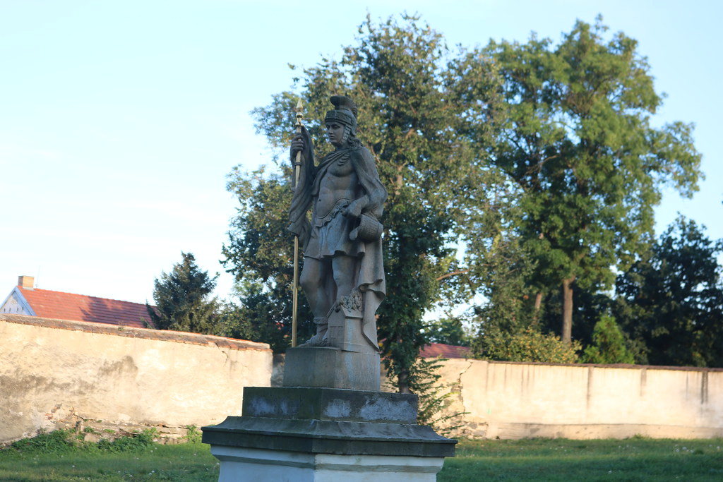 socha sv. Floriana v Širokých Třebčicích