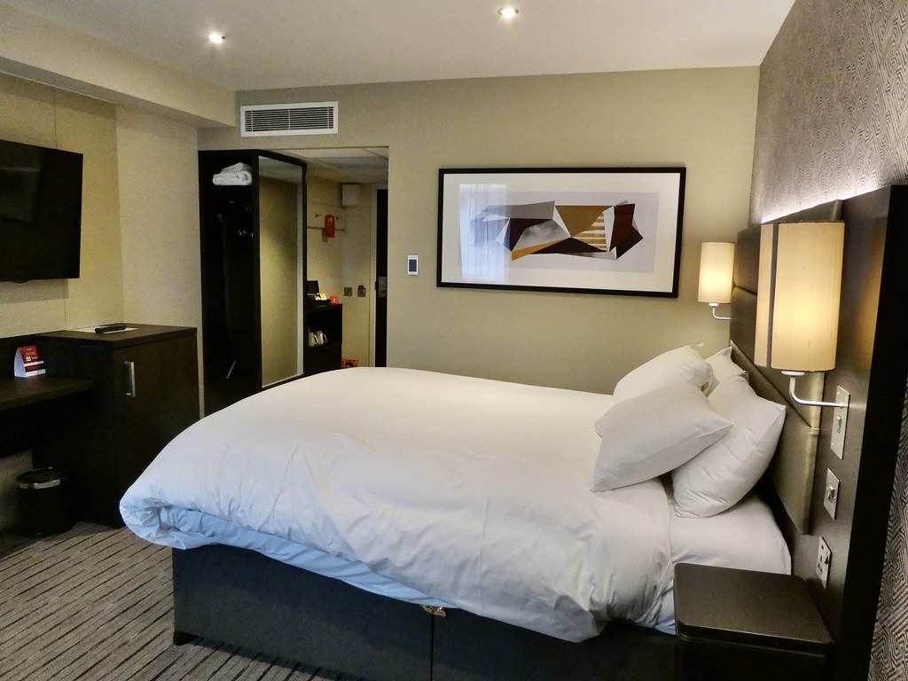 Bedroom, Leonardo Hotel, Chester