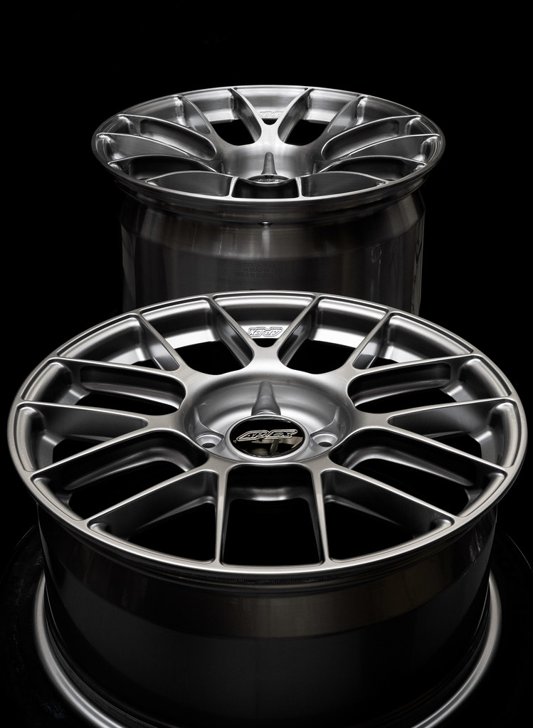 LOL07111 | ApexRaceParts | Flickr