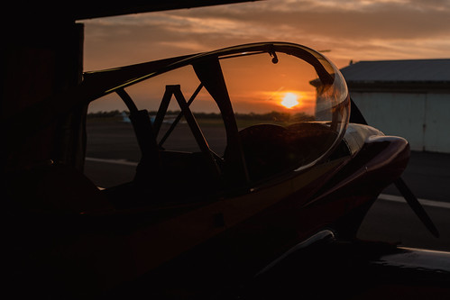 West With the Sun by robblr, Leica M10-D
Leica Summilux-M 35mm ƒ/1.4 ASPHleica m10d summilux 3514 digital color 35mm vansaircraft