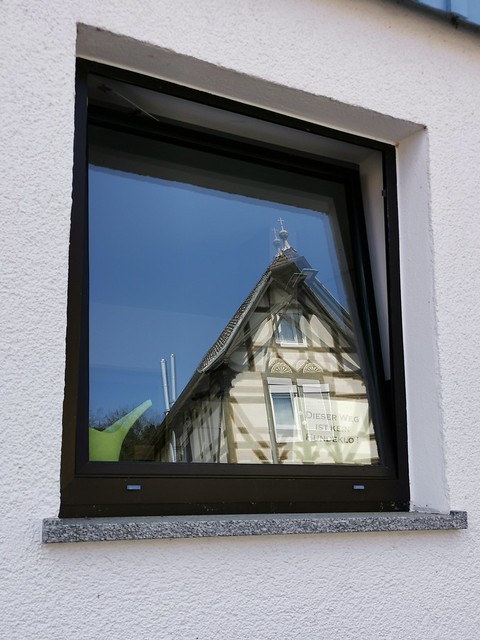 Reflecting Window, HWW!