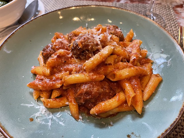 Meatballs and penne