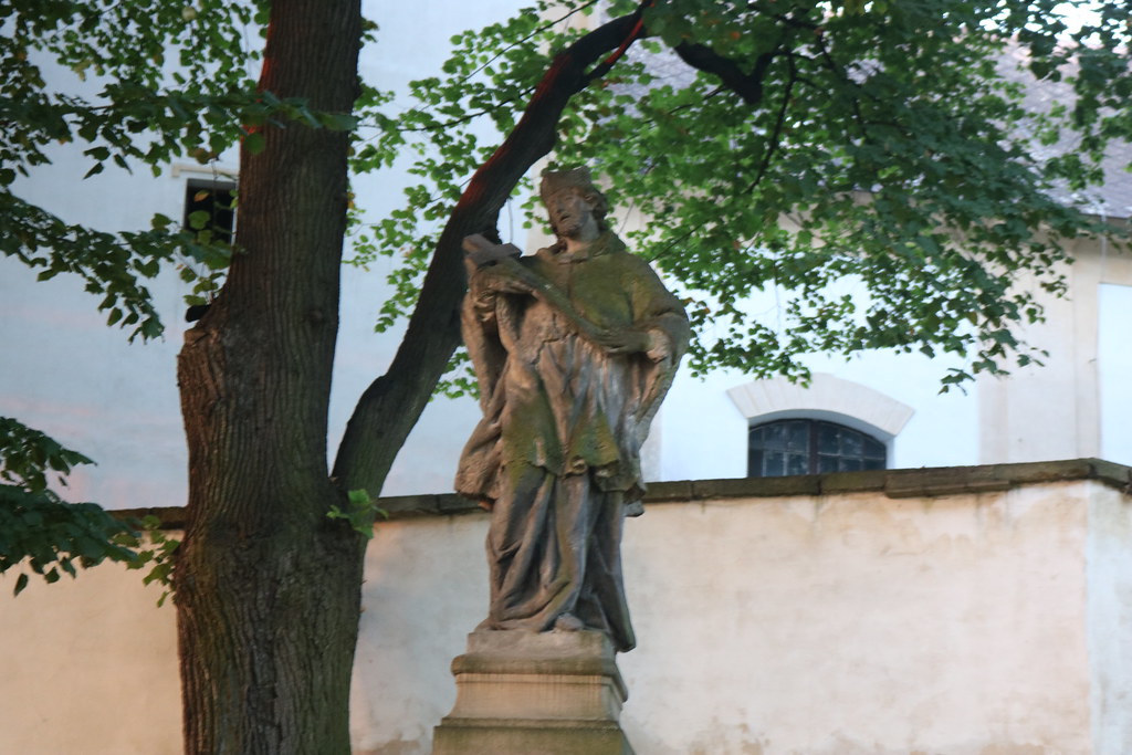 socha sv. Jana Nepomuckého v Podlesici
