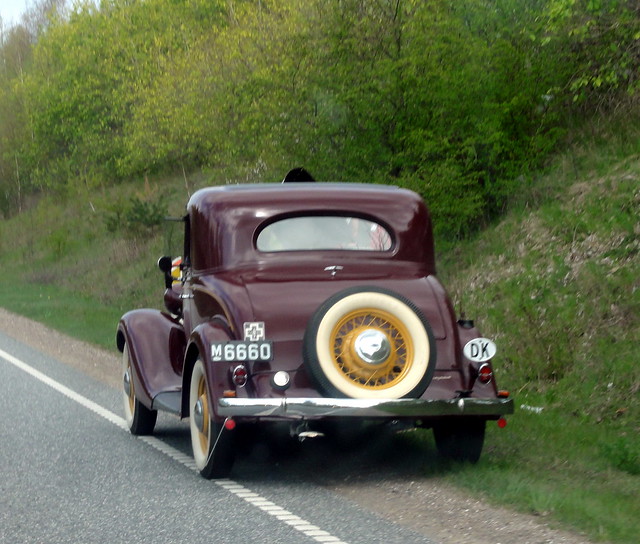 Surprise sighting of 1935 Chevy M6660 broken down on a country road near Copenhagen snapped through windscreen on the move
