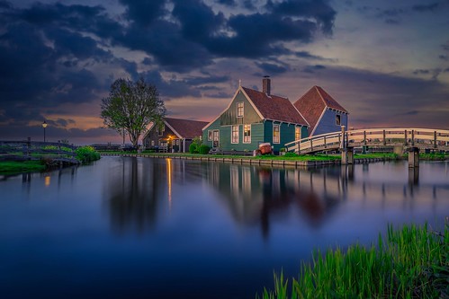 zaanseschans zaandam netherlands holland landscape bluehour sunset dennisdonders dendonphoto