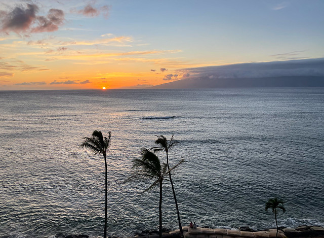 Maui Sunset - Apr 20, 2022