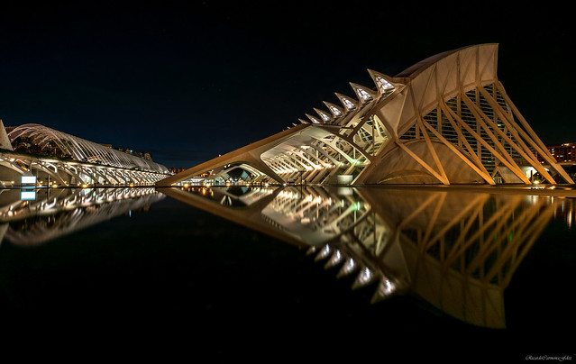 NIght with Calatrava   -   Nocturna con Calatrava