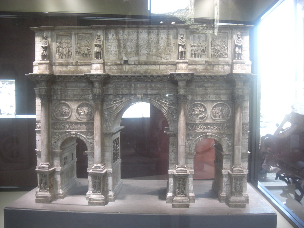 Model of the Arch of Constantine