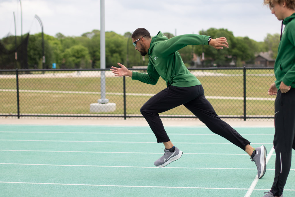220428_NTDaily_TrackandField-5 | [Senior Ziphion Reevey] sta… | Flickr