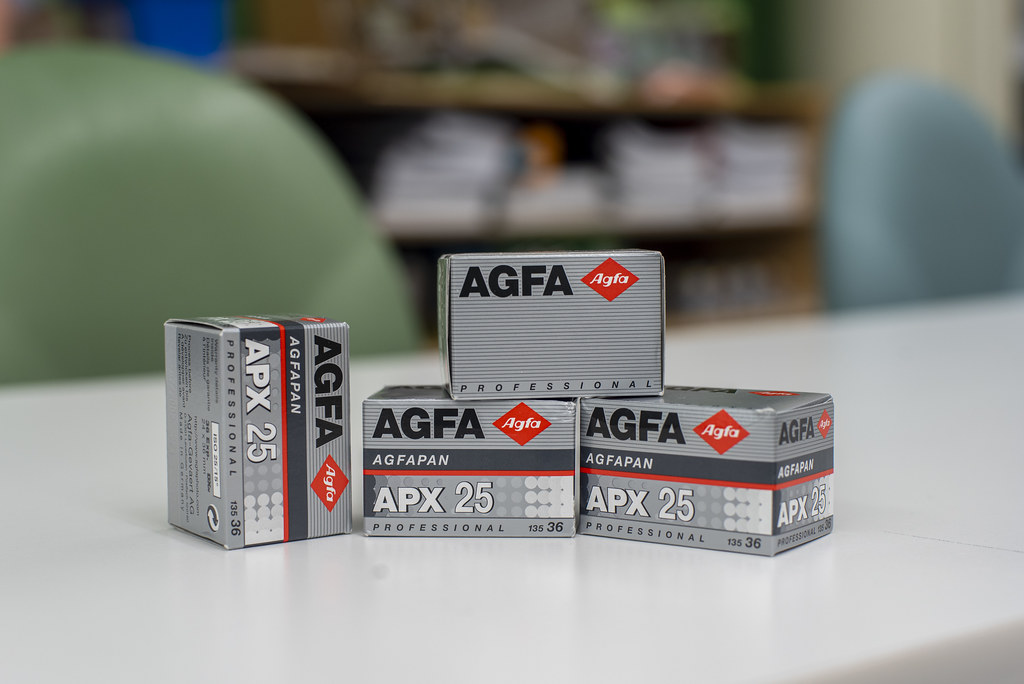 Classic Film Review Blog - Agfa APX 25