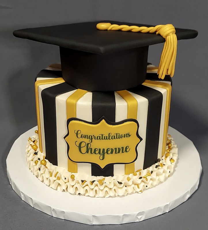 Graduation Cake by Storybook Bakery