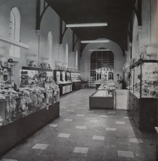 The gift shop as seen in the 1968 Guide Book