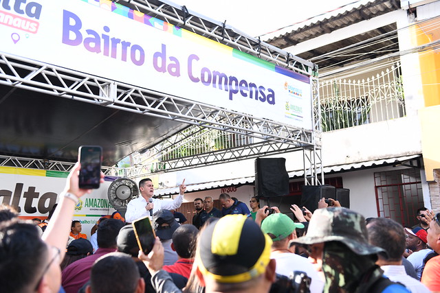 03.05.22 - Programa ‘Asfalta Manaus’ chega ao bairro da Compensa, zona Oeste