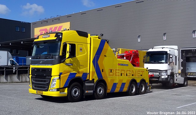 Volvo FH tow truck (2021)