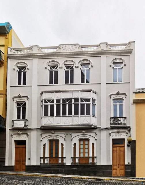 edificio calle Domingo J. Navarro nº 42 modernista barrio de Triana Las Palmas de Gran Canaria