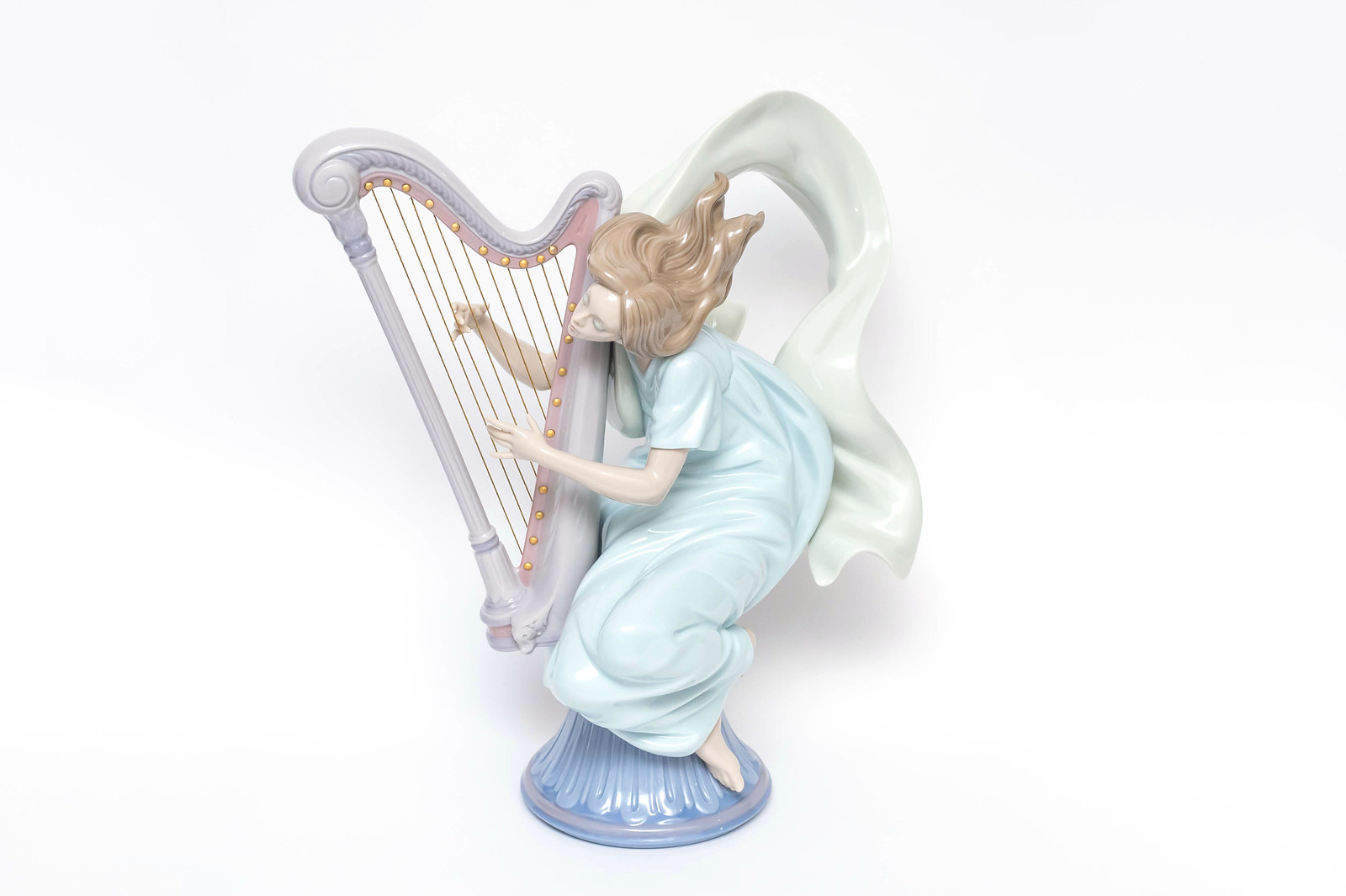 The Harpist / Lladro