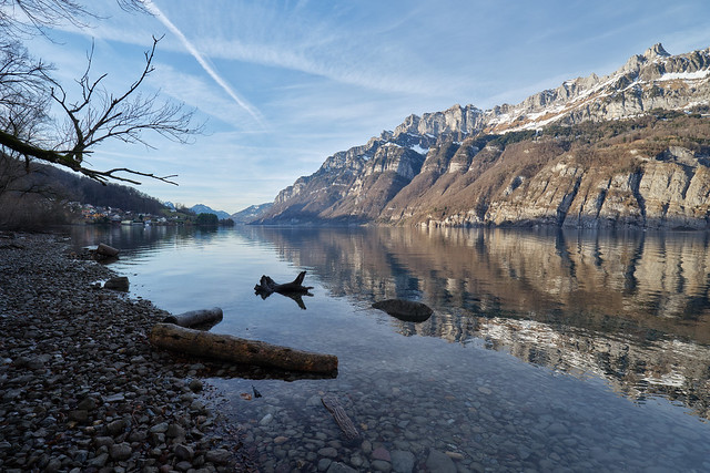 Walensee – Lake and mountains in winter light