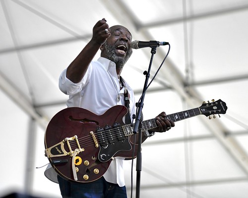 Mr. Sipp in the Blues Tent. Photo by Michael White.