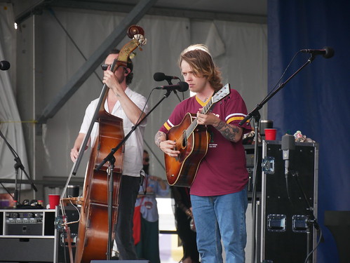 Billy Strings on the Gentilly Stage. Photo by Louis Crispino.