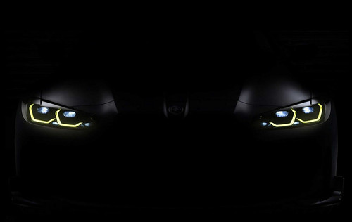 BMW M revela novas imagens do M4 CSL