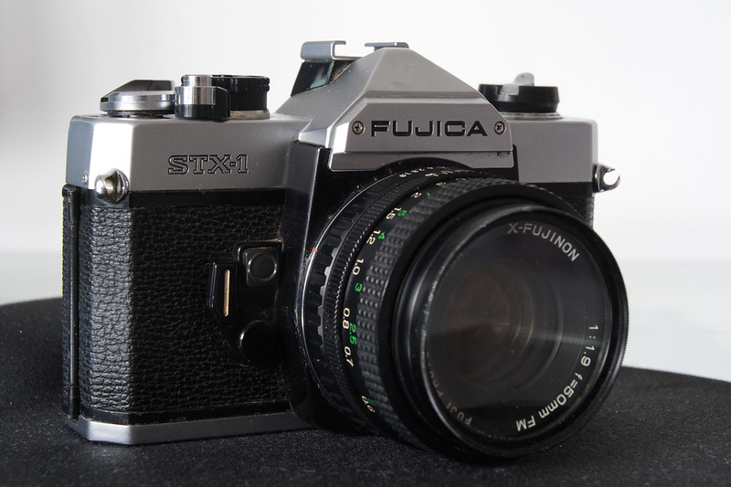 Fujica STX 1 Self Timer and Preview Buttons