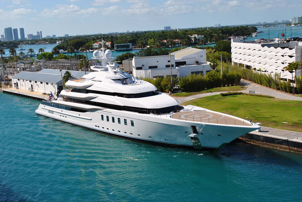 Miami Beach mega yacht