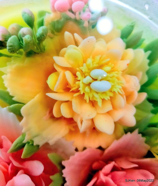 Happy Mother's Day cake - 英匠製菓 (Inyingbakery)果凍花(3D gelatin dessert), Taipei, Taiwan, SJKen, May 8, 2022.