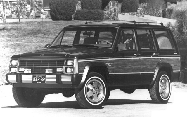 1989 Jeep Wagoneer Limited, September 1988 press photo