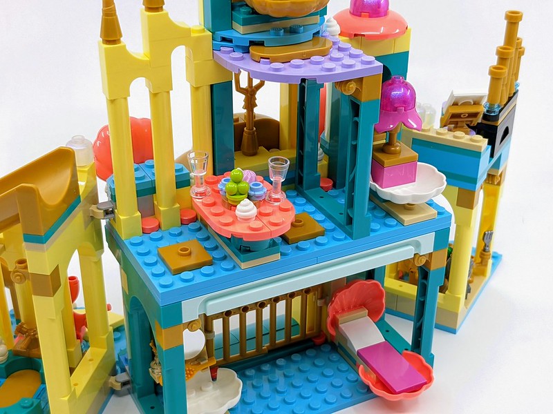 43207: Ariel's Underwater Palace Set Review
