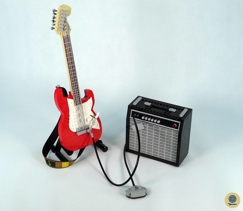 21329 Fender Stratocaster (1)