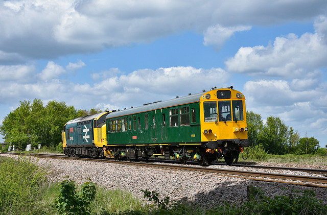 975025 + 37418 - Ely West Junction - 07/05/22.