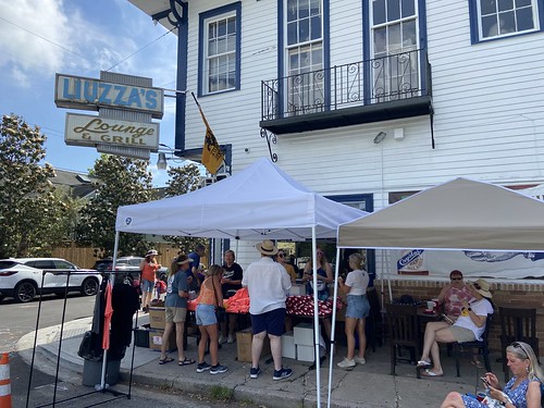 Liuzza's By The Track before the second weekend of Jazz Fest 2022. Photo by Carrie Booher.