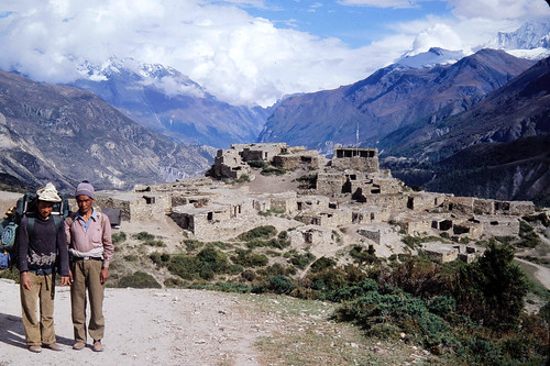 nepal box19 1981 dad trek batch02 arunodaya gandaki