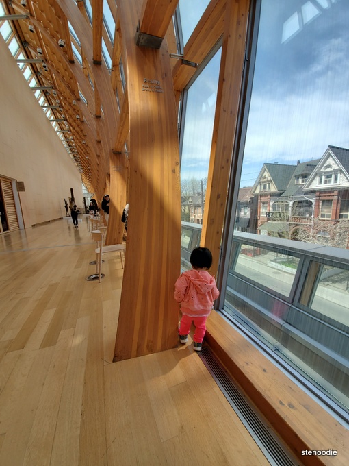  Toddler at the AGO