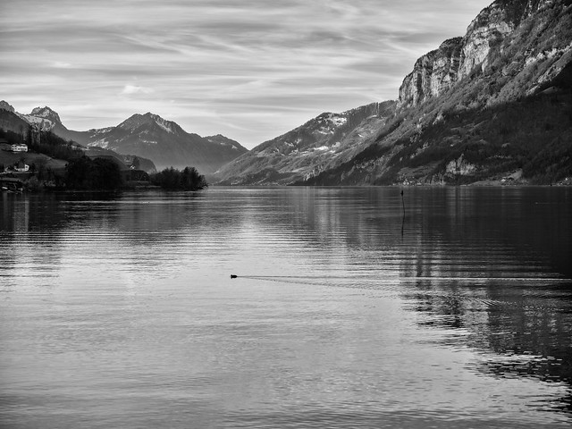 Walensee – Lake and mountains in winter light